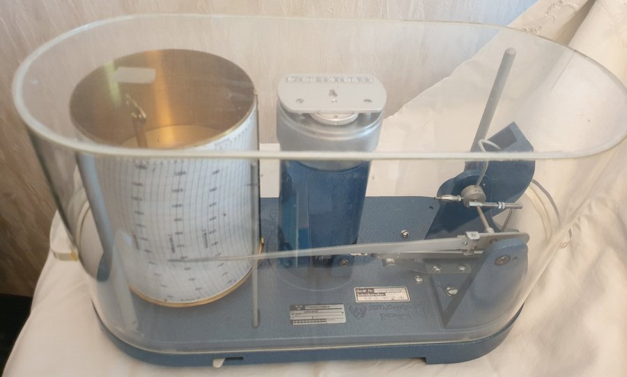 Barograph Mod: 292 Wilhelm Lambrecht Göttingen