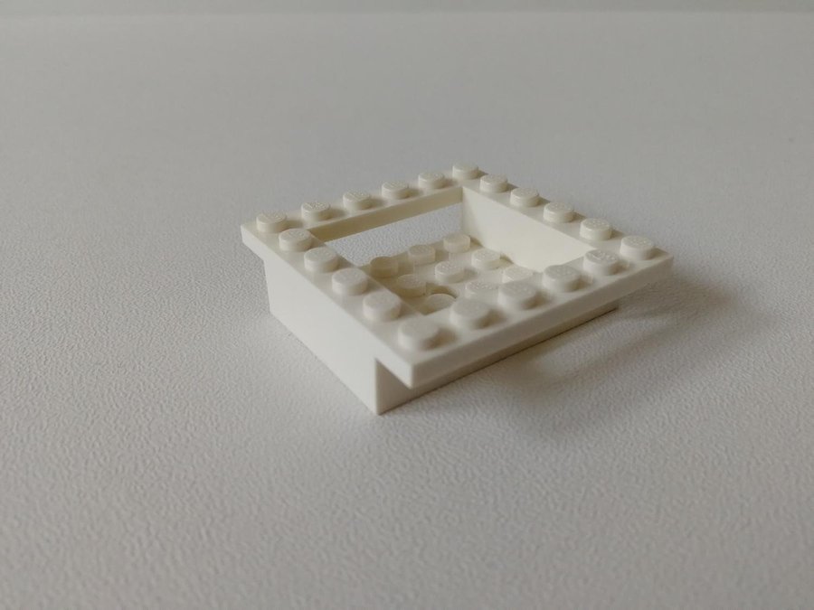 Lego - underdel - space - 6x6 - part 4597 - vit