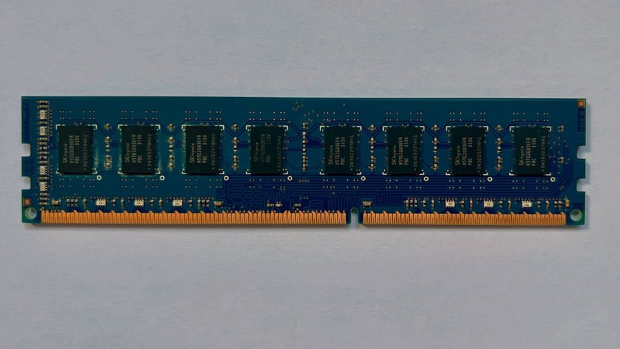 Hynix 4GB DDR3 RAM