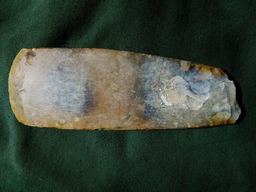 Thinbutted polished axe type II