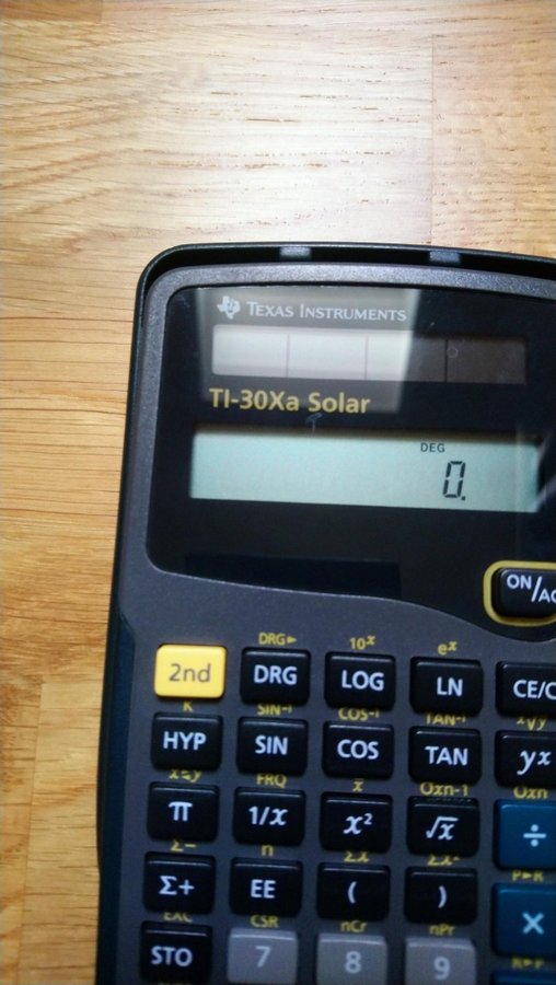 Texas Instruments TI-30Xa Solar