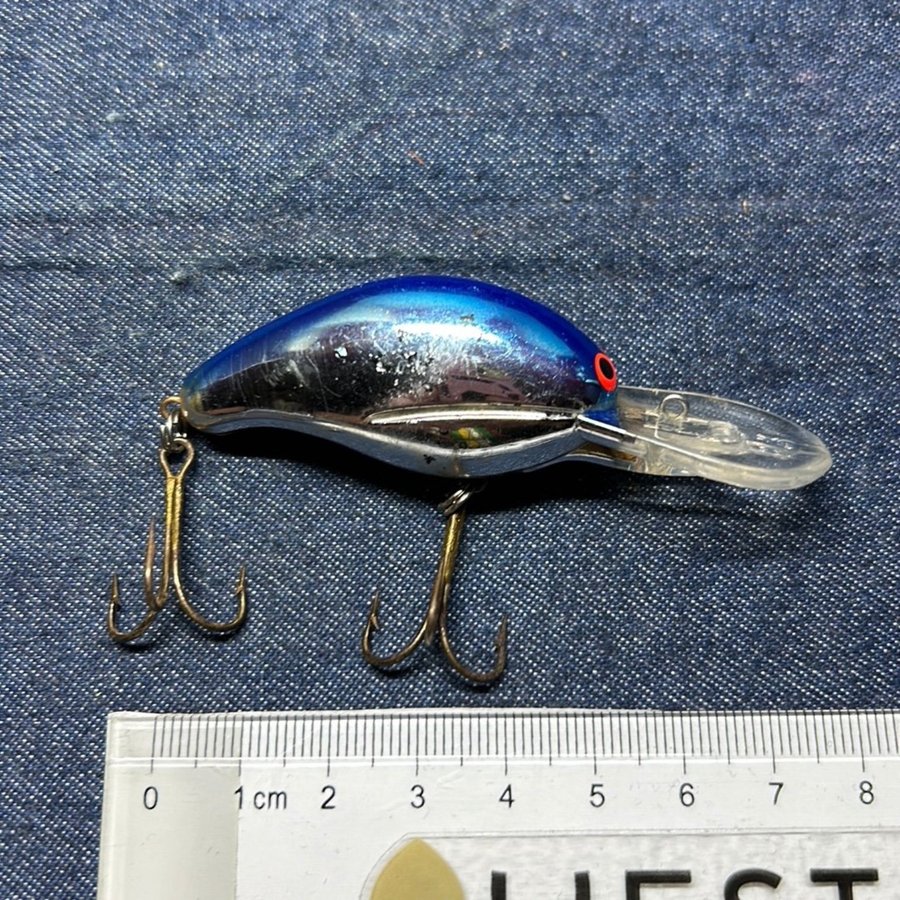 CRANKBAIT MED RASSELKULOR