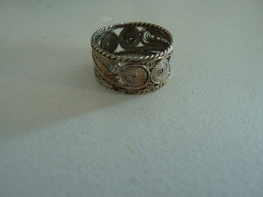 Filigran ring silver inga stämplar 16½ cm