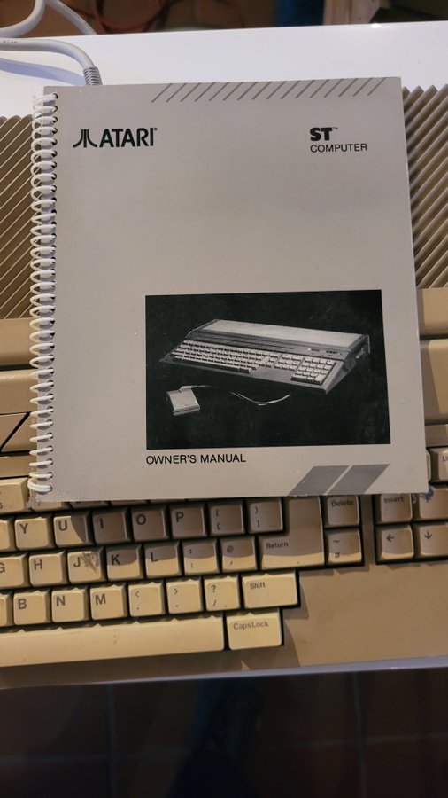 Atari 1040ST med tillbehör