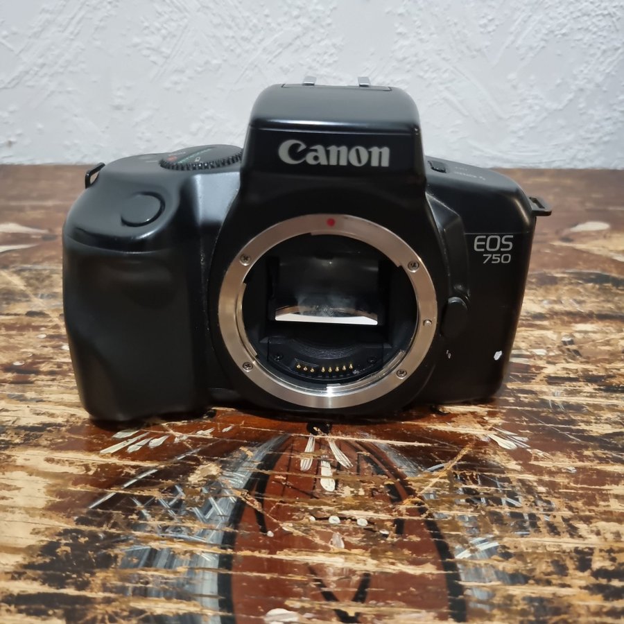 Canon EOS 750 kamera