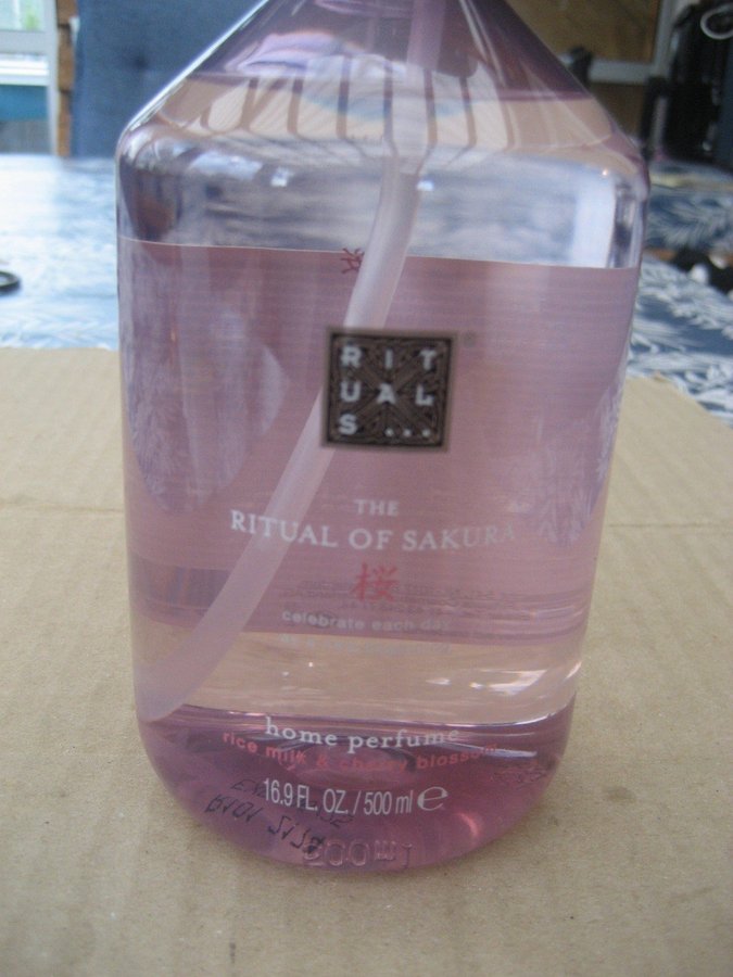 Rituals - Ritual Of Sakura - Rumsspray - Rice milk  Cherry blossom 500ml **N