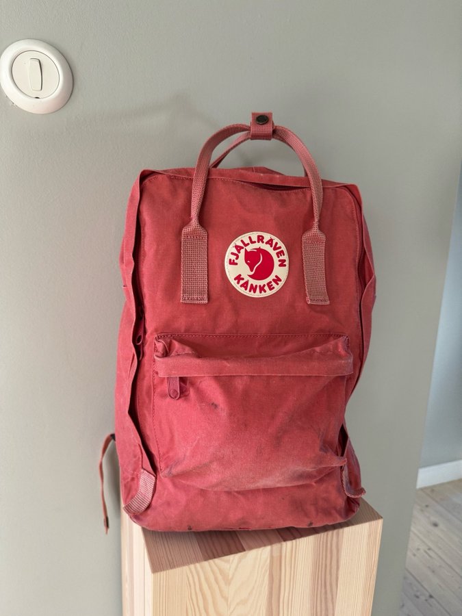 Fjällräven Kånken ryggsäck röd