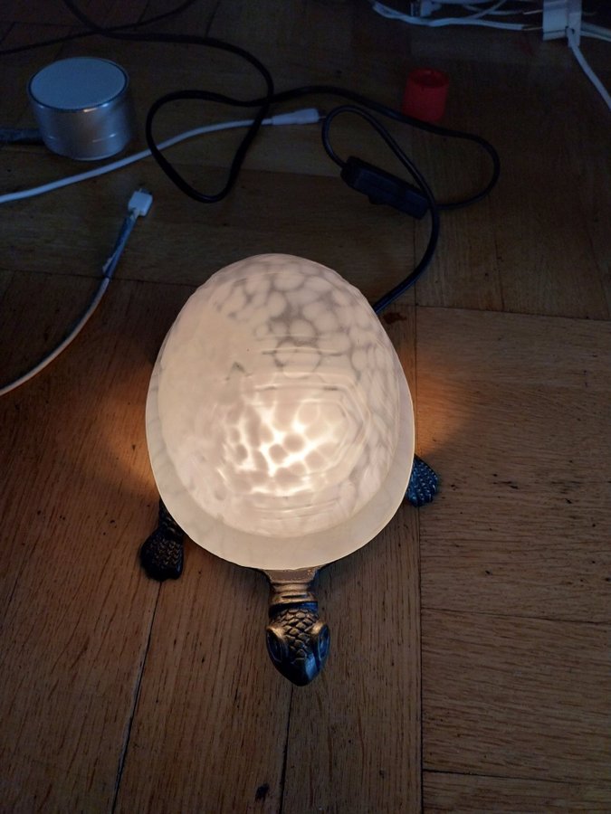 Bordslampa sköldpadda blåmelerat glas gjuten metall Retro