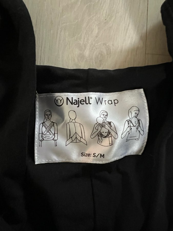 Najell svart babywrap, storlek S/M