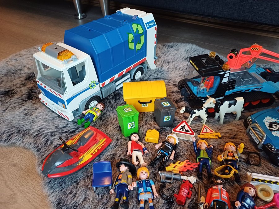 Playmobil stort paket Brandstation flygplan sopbil fordon figurer djur tillbehör