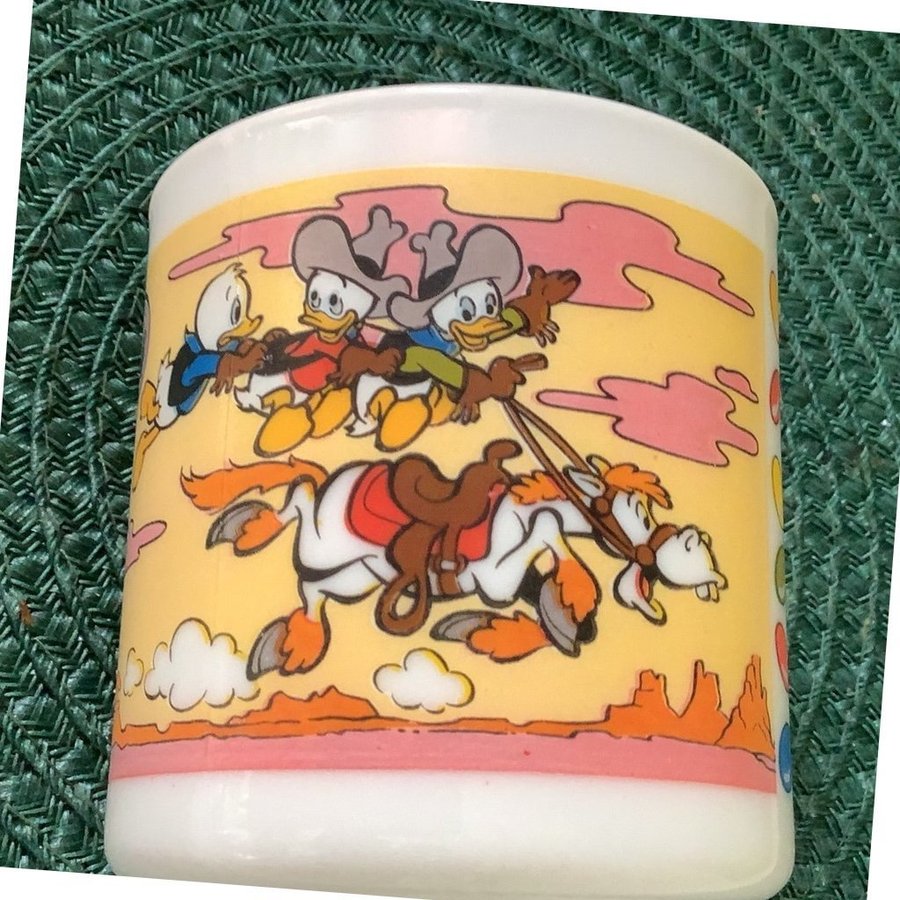 Walt Disney 1992 Mugg Smarties samla retro arcopal France samla