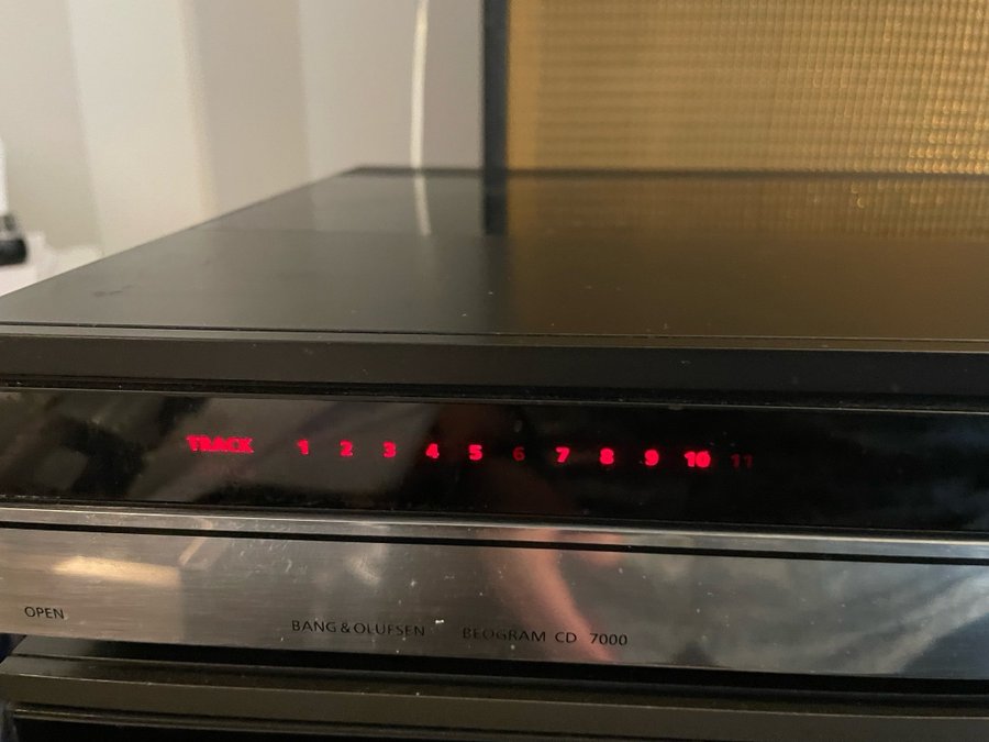 Bang  Olufsen Beogram CD 7000 1992-1995