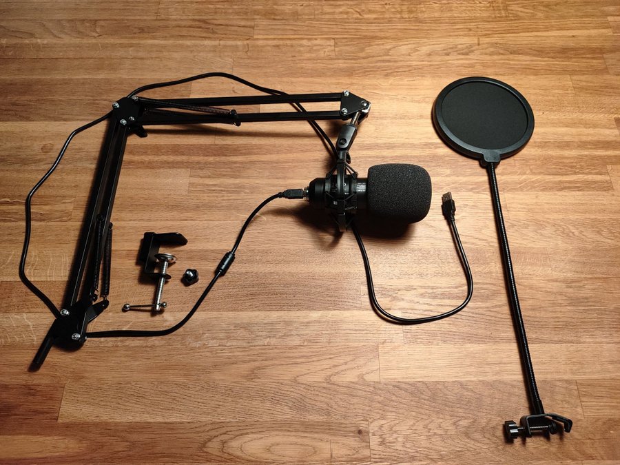 USB-mikrofon med stativ och popfilter i nyskick