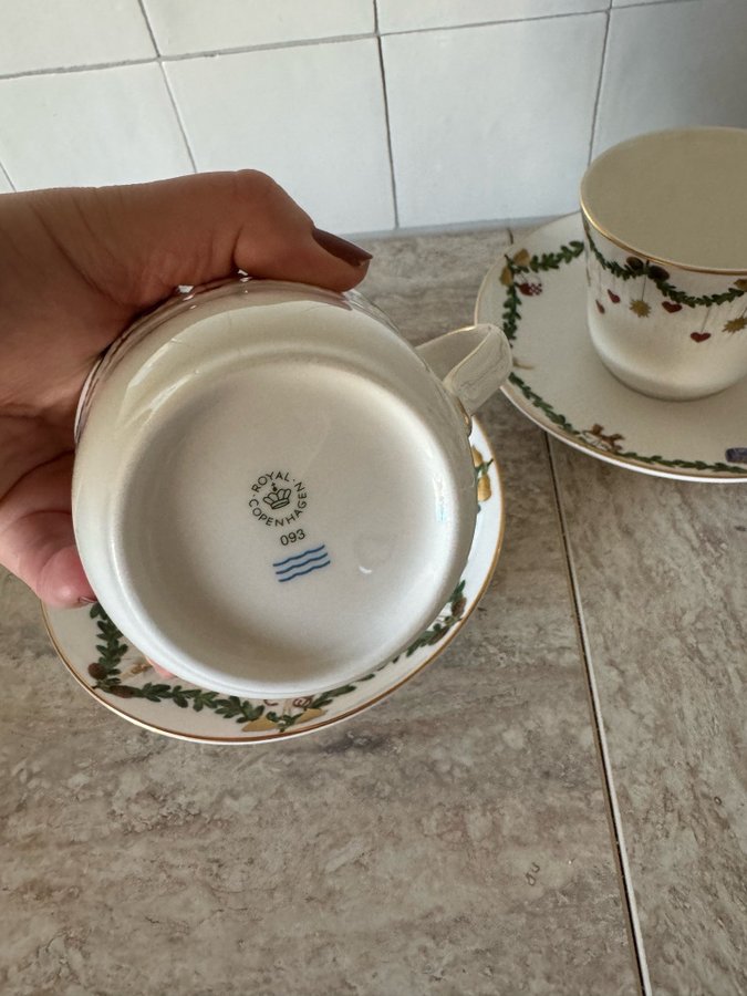 Star Fluted Royal Copenhagen Julkopp  Underfat x 2