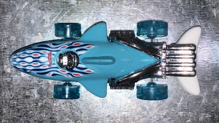 Hot Wheels Sharkcruiser 1:64