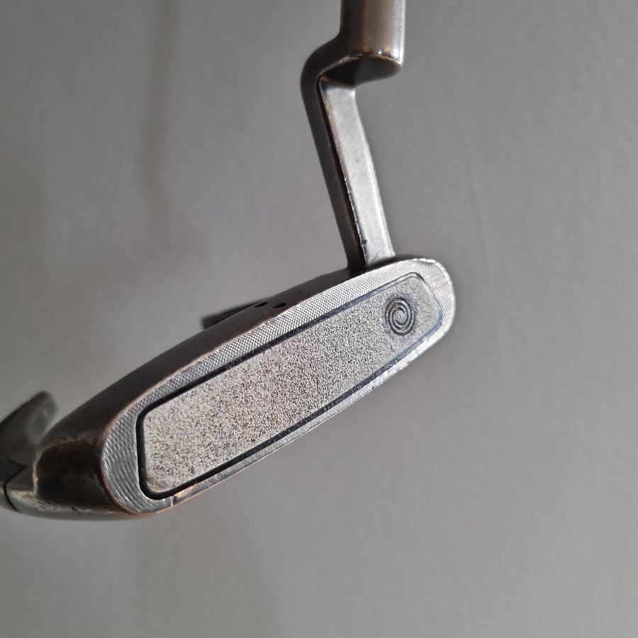 Odyssey White Ice Sabertooth 2 Putter