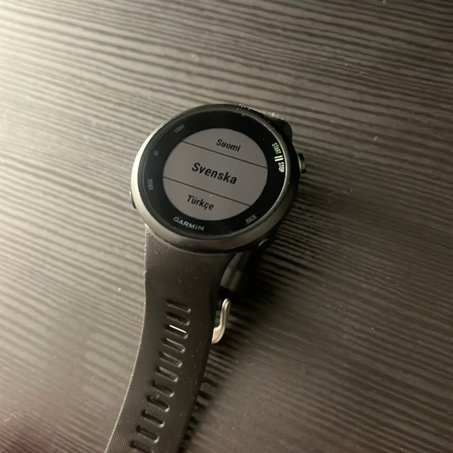 Garmin Forerunner 45 Svart med laddkabel