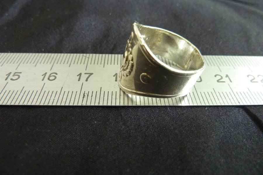 Silver ring flera design stämpl HGL 813H P6 KK KALEVALA vikt 6 gram Finland