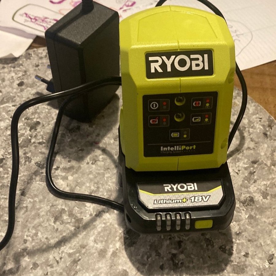 Ryobi 18V batteri och laddare