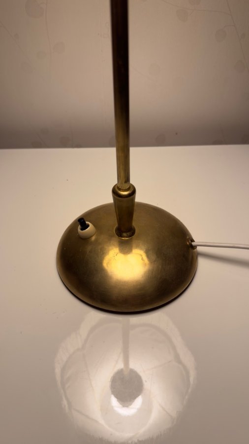 BORDSLAMPA / Mässing / 1900 - tal