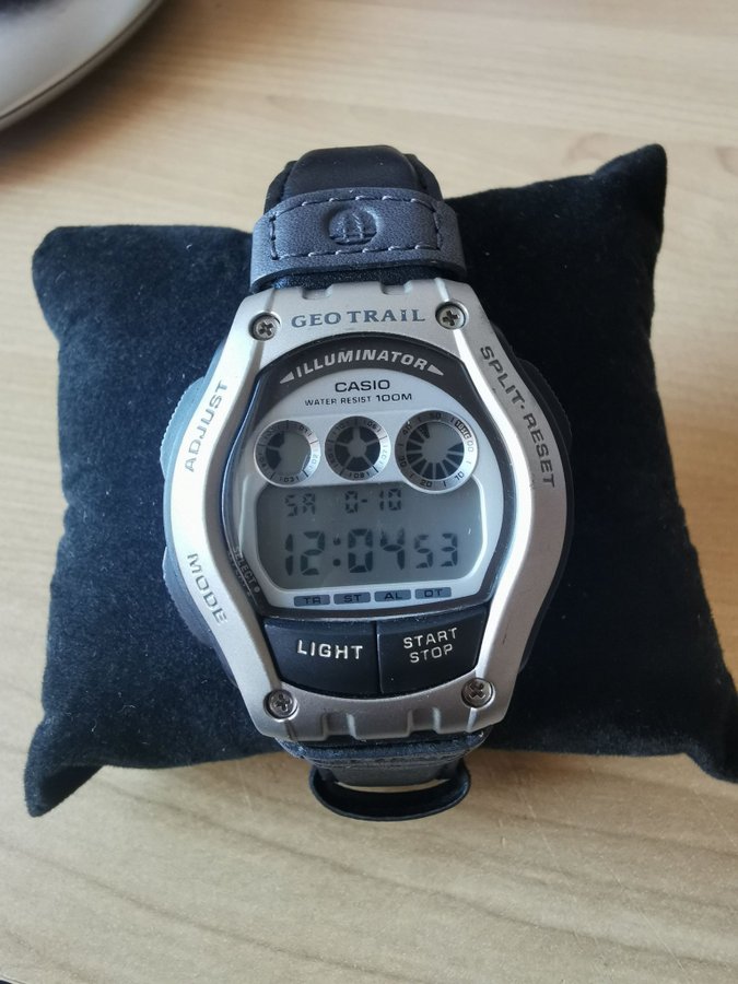 Casio illuminator geo trail