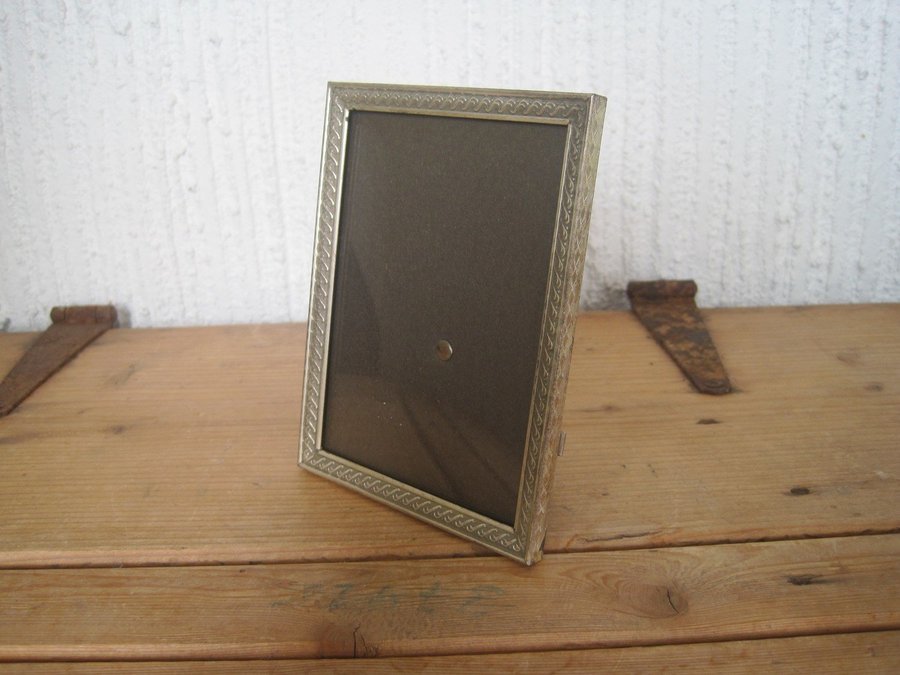 Vintage Fotoram Metallram Med Kupat Glas 9 x 12