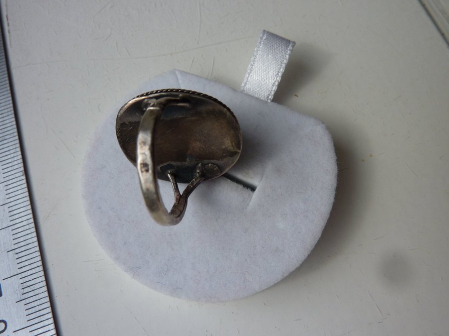 Äkta vintage silver ring med grön sten kalcedon st 16 stämpel utländsk