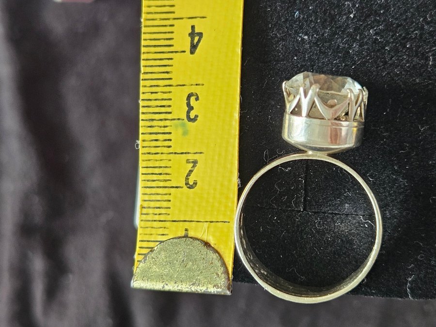 Bergkristall ring i silver äkta vintage med flera stämplar