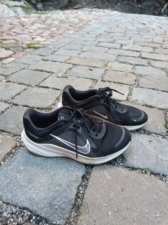 Nike Löparskor dam Svart Storlek 39