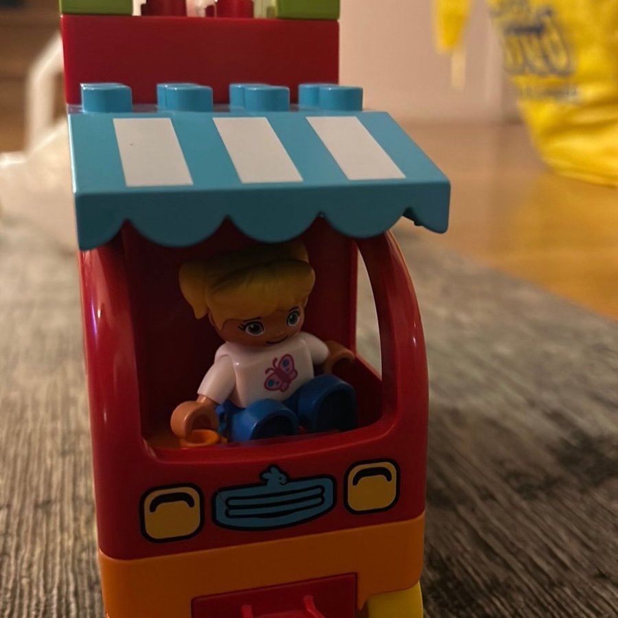 Lego Duplo Lastbil med tillbehör