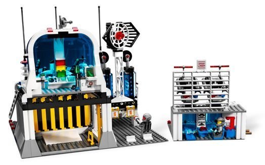 LEGO 5985 Space Police Central