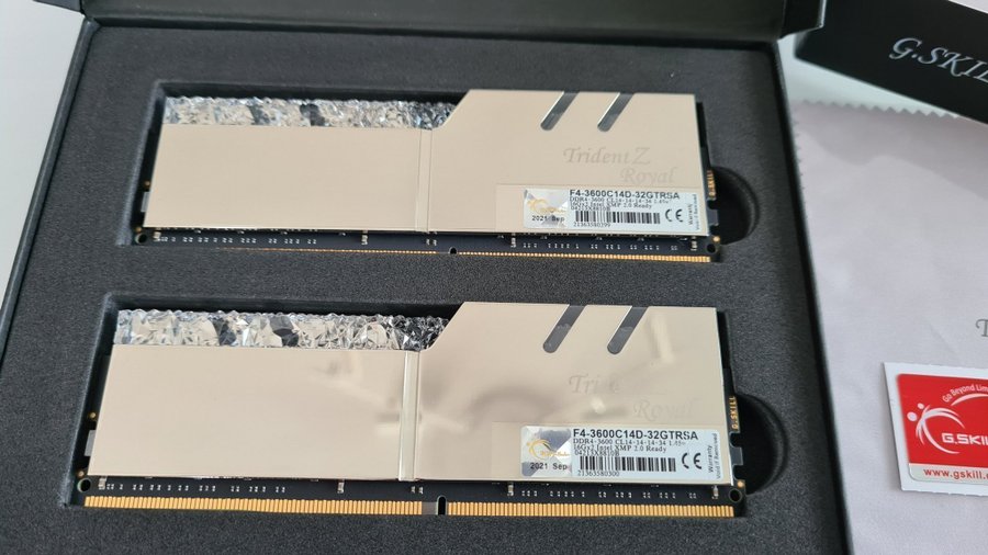 G.skill Trident Z Royal 32GB DDR4 minne - F4-3600C14D-32GTRSA