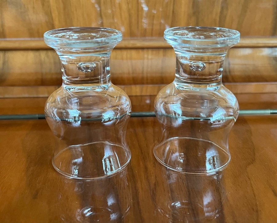 2 fina glas m bubbla i foten shots snaps likör retro ca 7 cm höga vintage