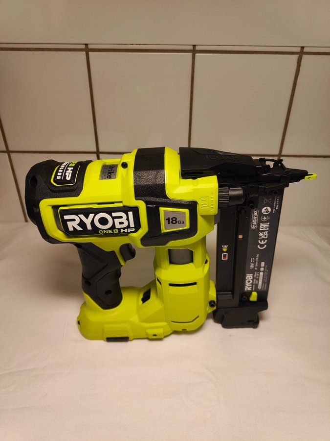 Ryobi R18GN18X-0 spikpistol för dyckert 18 V One+ HP i riktigt fint skick