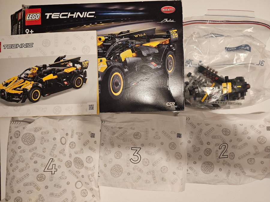 LEGO Technic Bugatti Bolide 42151 3 oöppnade påsar