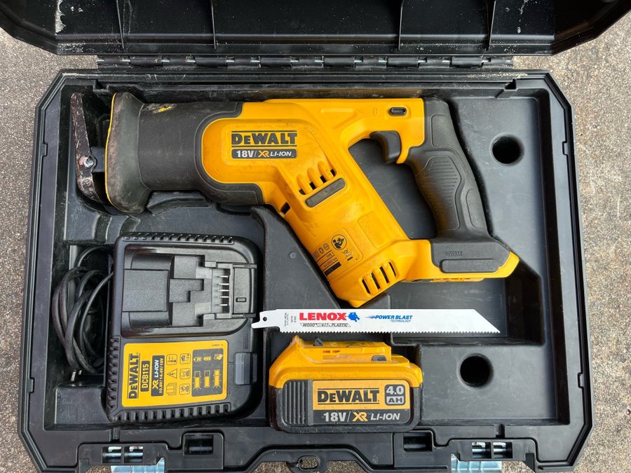 Tigersåg Dewalt DCS387