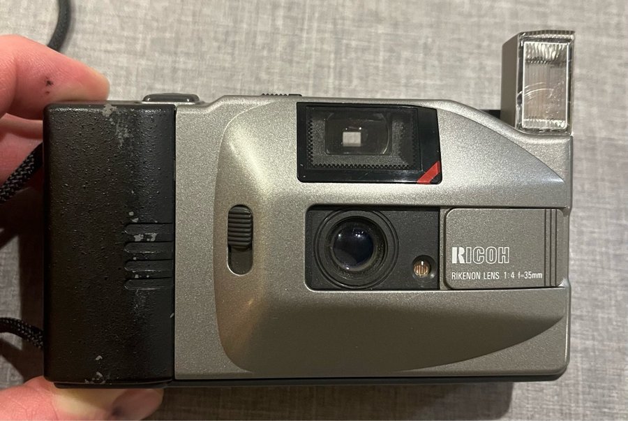 Ricoh YF-20 Analog kompaktkamera