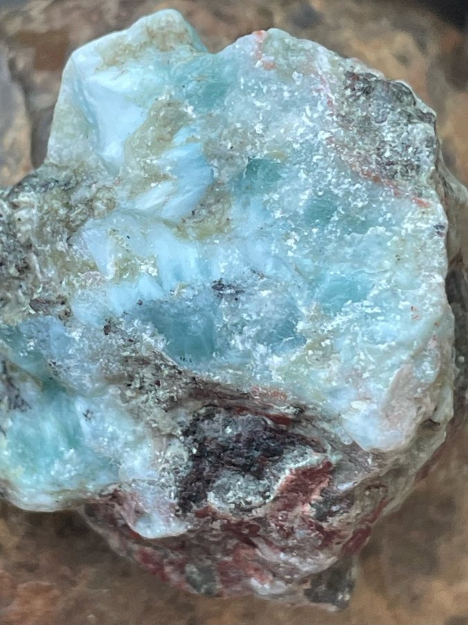 KÄNSLA av HAVET! 136 ct RÅ BIT SÄLLSYNT! AUTENTISK LARIMAR