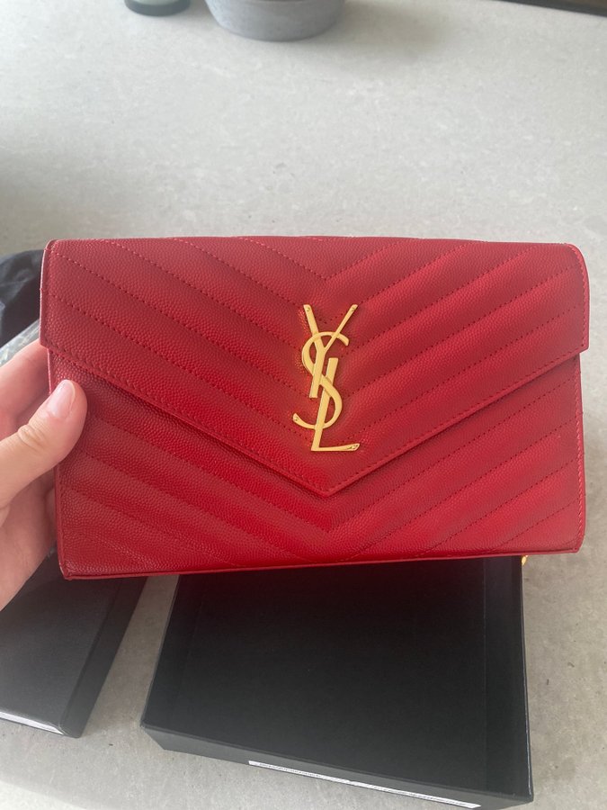 Saint Laurent Wallet on chain