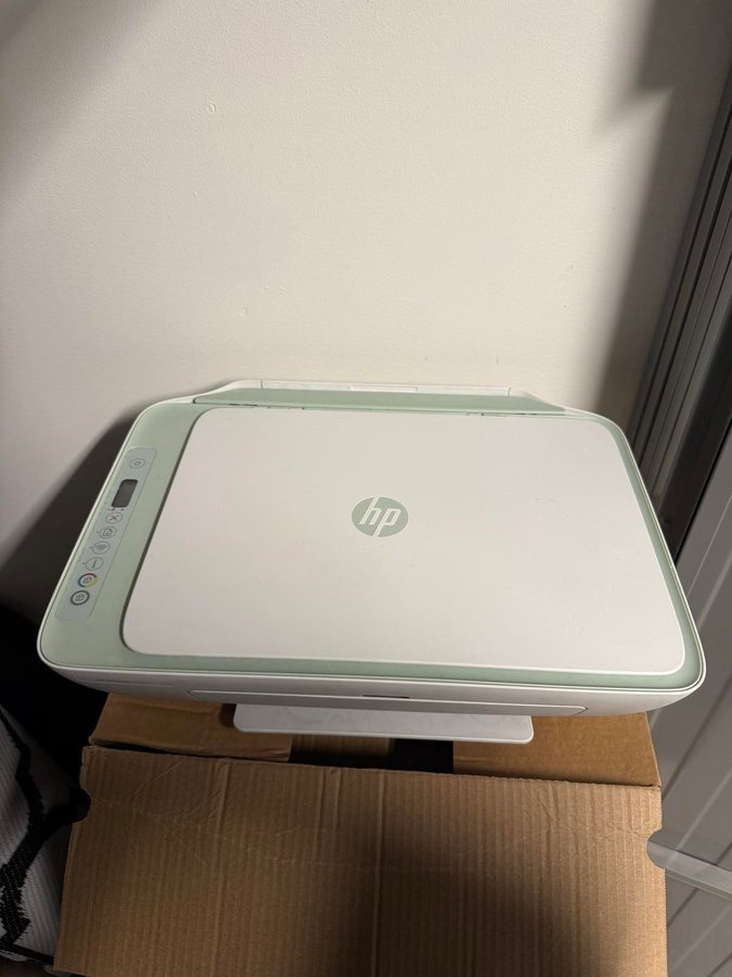 HP DeskJet 2724e skrivare