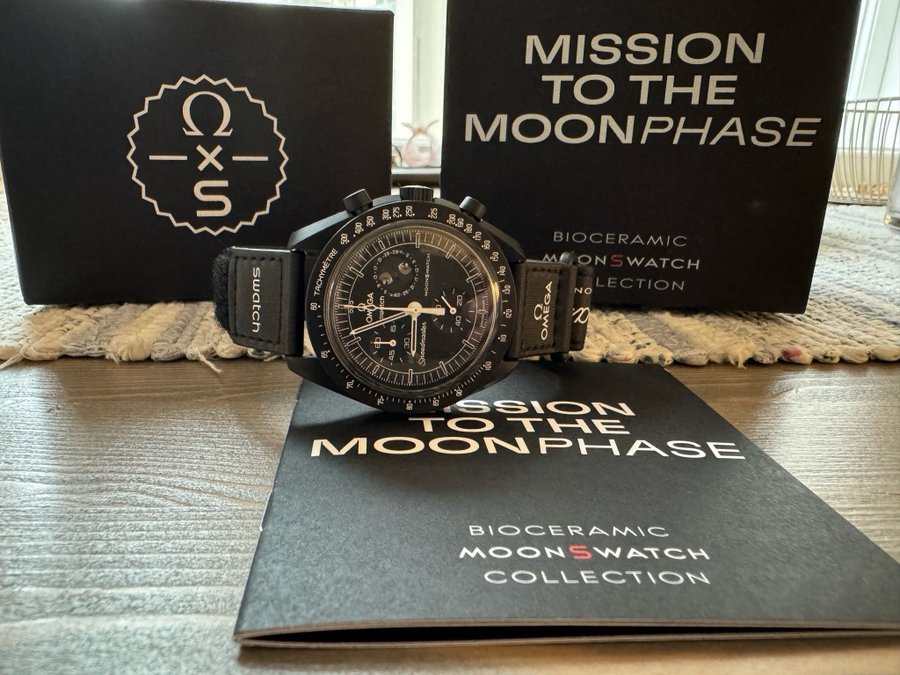 Swatch x Omega Mission to the Moonphase New Moon Bioceramic MoonSwatch