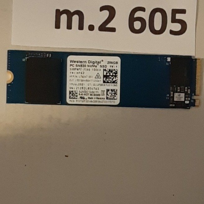 SSD m2  256GB  NVMe  märke: WD  formfaktor 2280