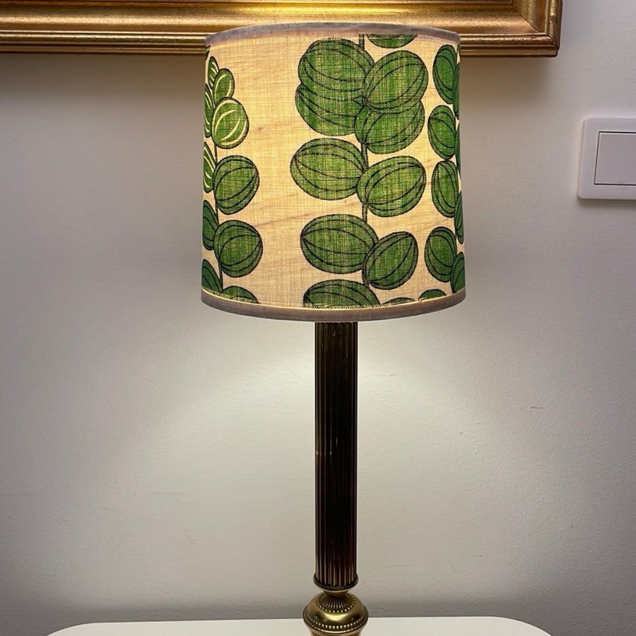 Vintage Bordslampa i Mässing 1900-tal.Tyg Lin ”Celotocaulis” Josef Frank