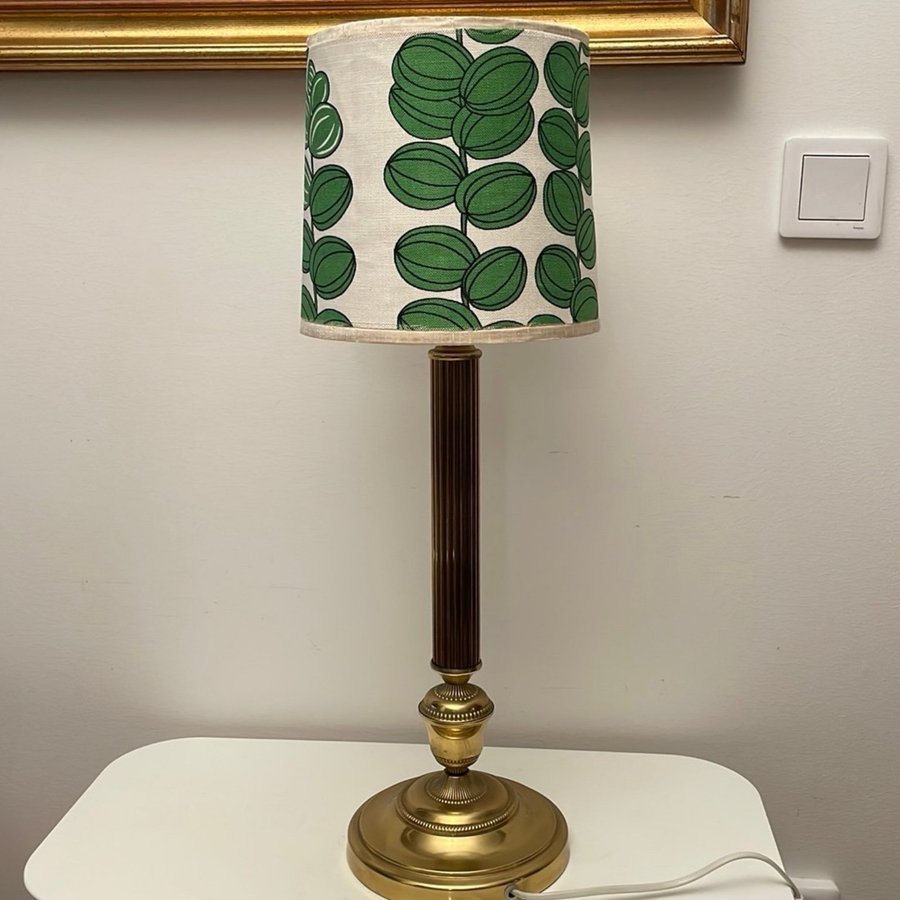 Vintage Bordslampa i Mässing 1900-tal.Tyg Lin ”Celotocaulis” Josef Frank