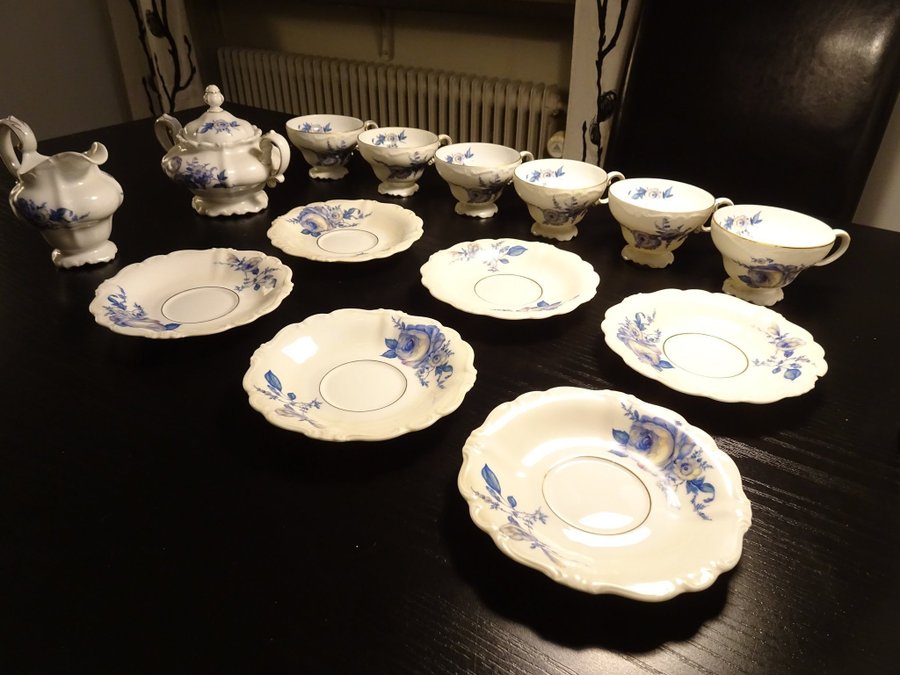 Rosenthal Pompadour Kaffeservis 6 fat, 6 muggar, 1 kanna, 1 sockerskål.