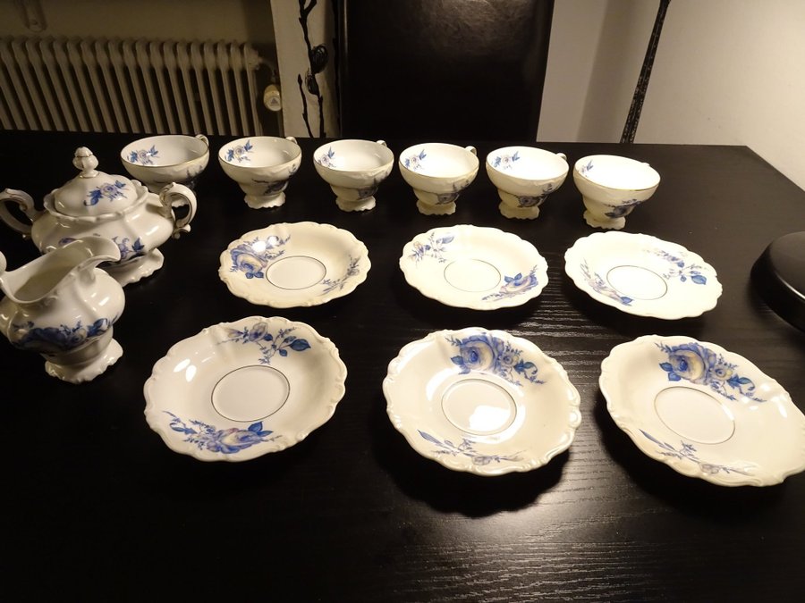 Rosenthal Pompadour Kaffeservis 6 fat, 6 muggar, 1 kanna, 1 sockerskål.