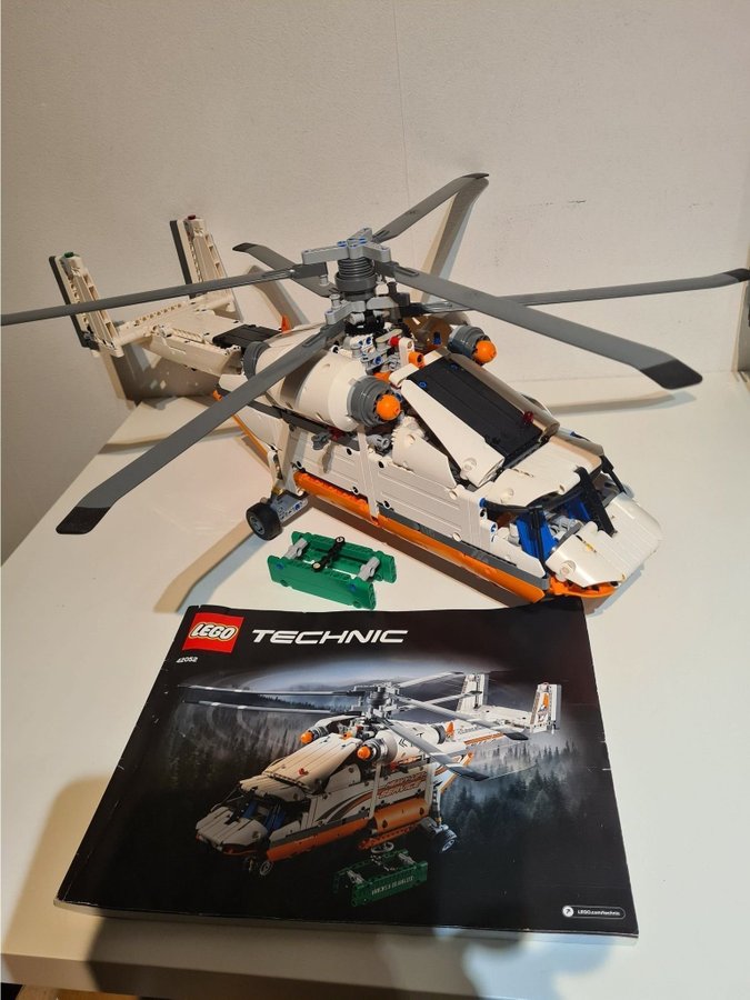 Lego 42052 Heavy Lift Helicopter, Technic, Model, Airport, Från 2016