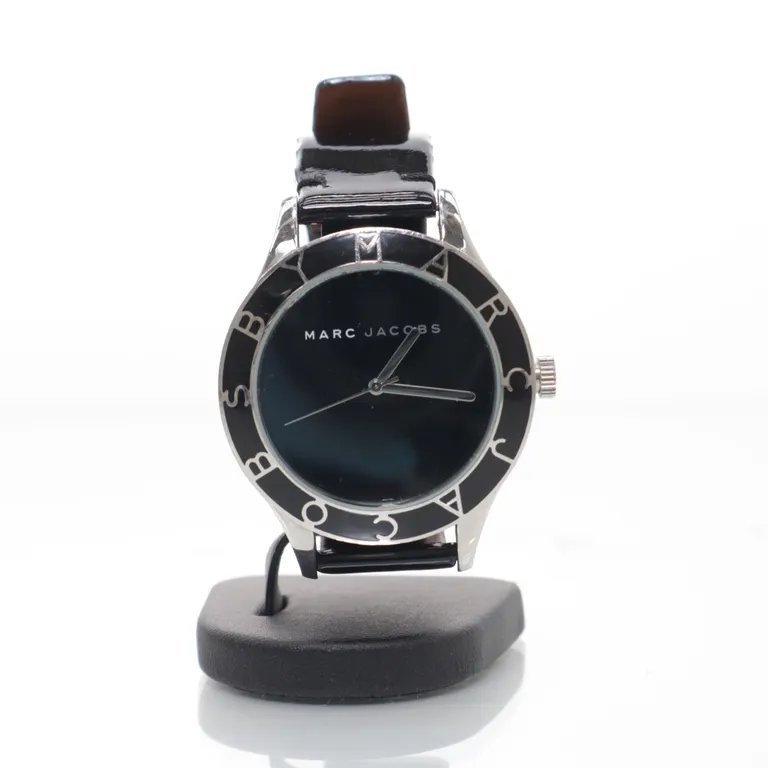 Marc By Marc Jacobs klocka Marc by Marc Jacobs Black Dial Watch