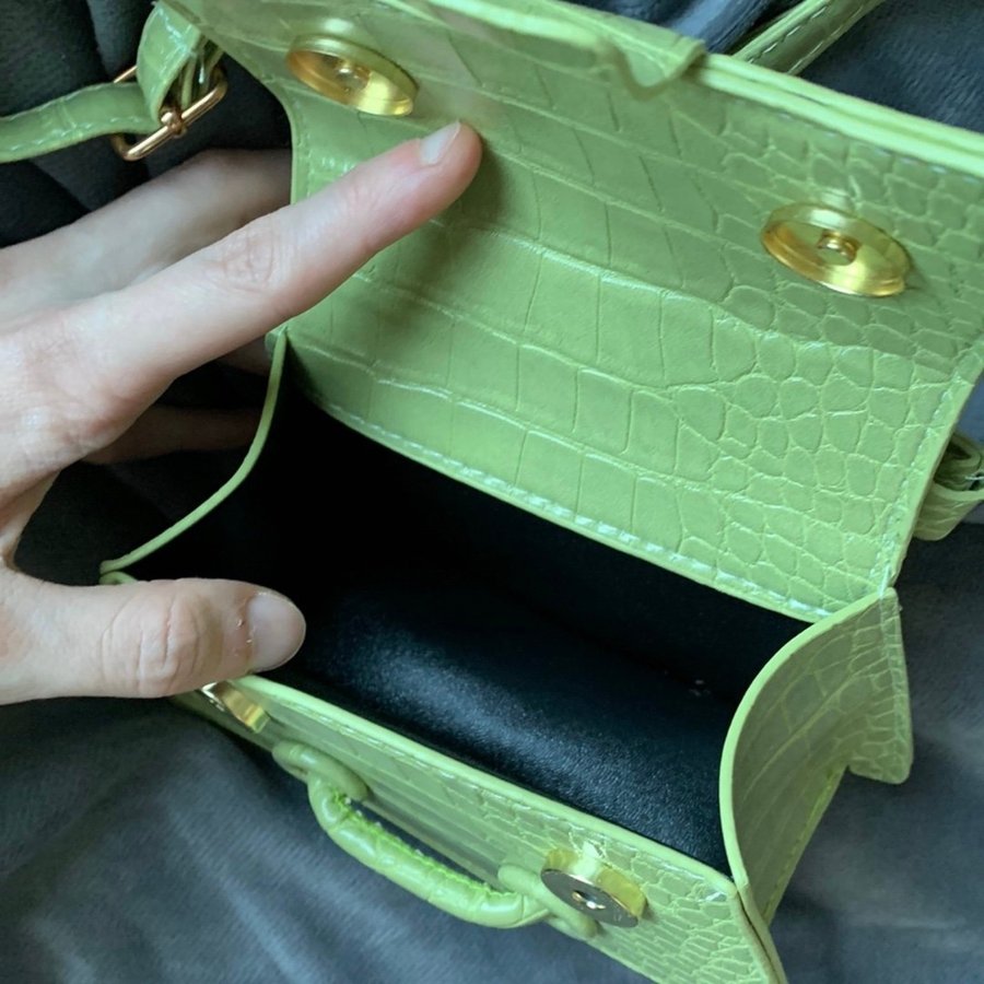 Sweet tiny green bag