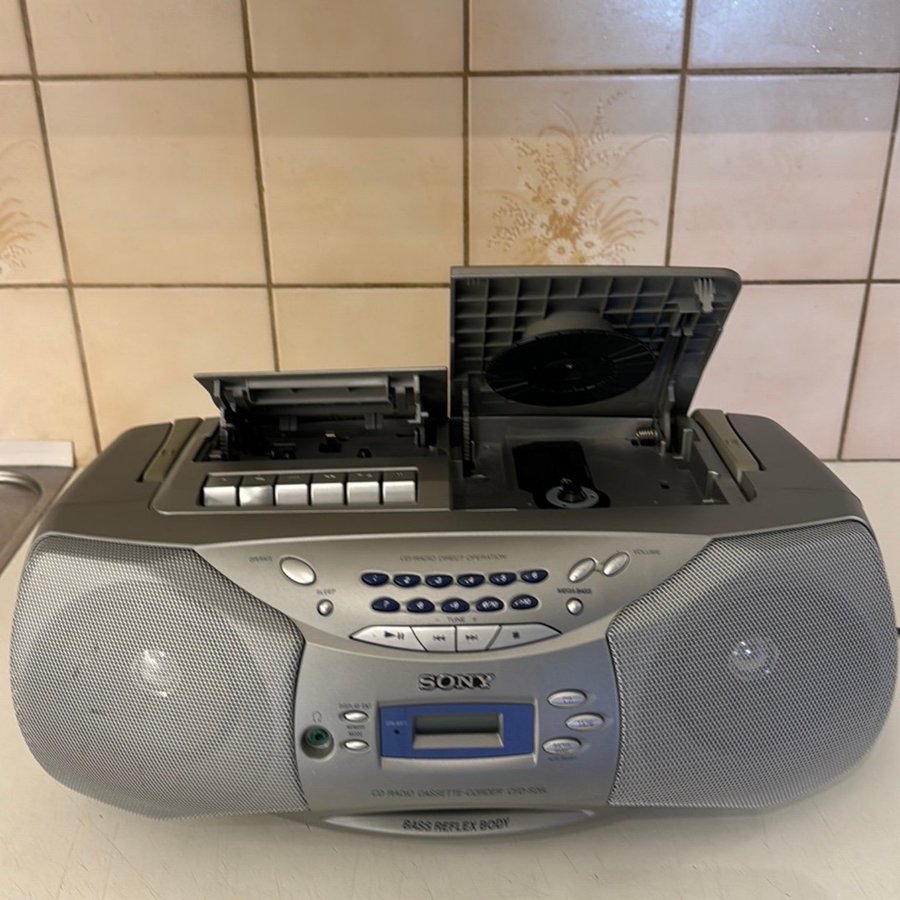 CD RADIO KASSET SONY